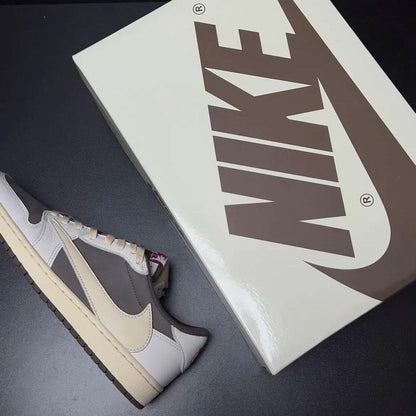 【LJR】Travis Scott × Nike Air Jordan 1 Low OG SP "Reverse Mocha/Sail and Ridgerock"LJR