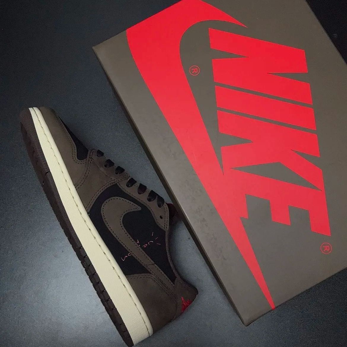 【LJR】Travis Scott × Nike Air Jordan 1 Low OG SP-T "Black/Dark Mocha"LJR