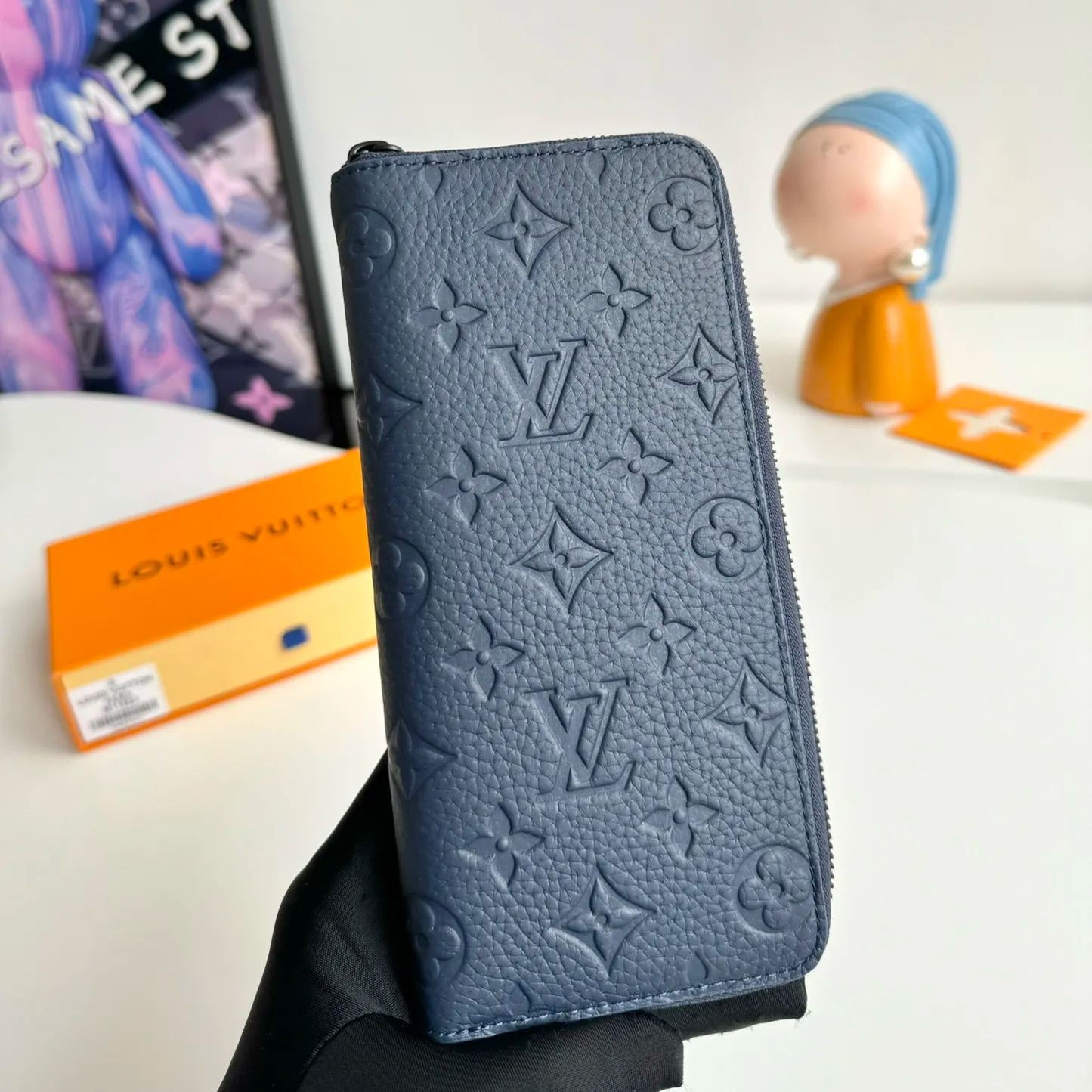 Louis Vuitton  Zippy Wallet Vertical