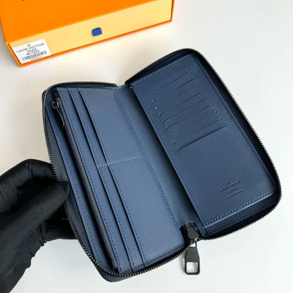 Louis Vuitton  Zippy Wallet Vertical
