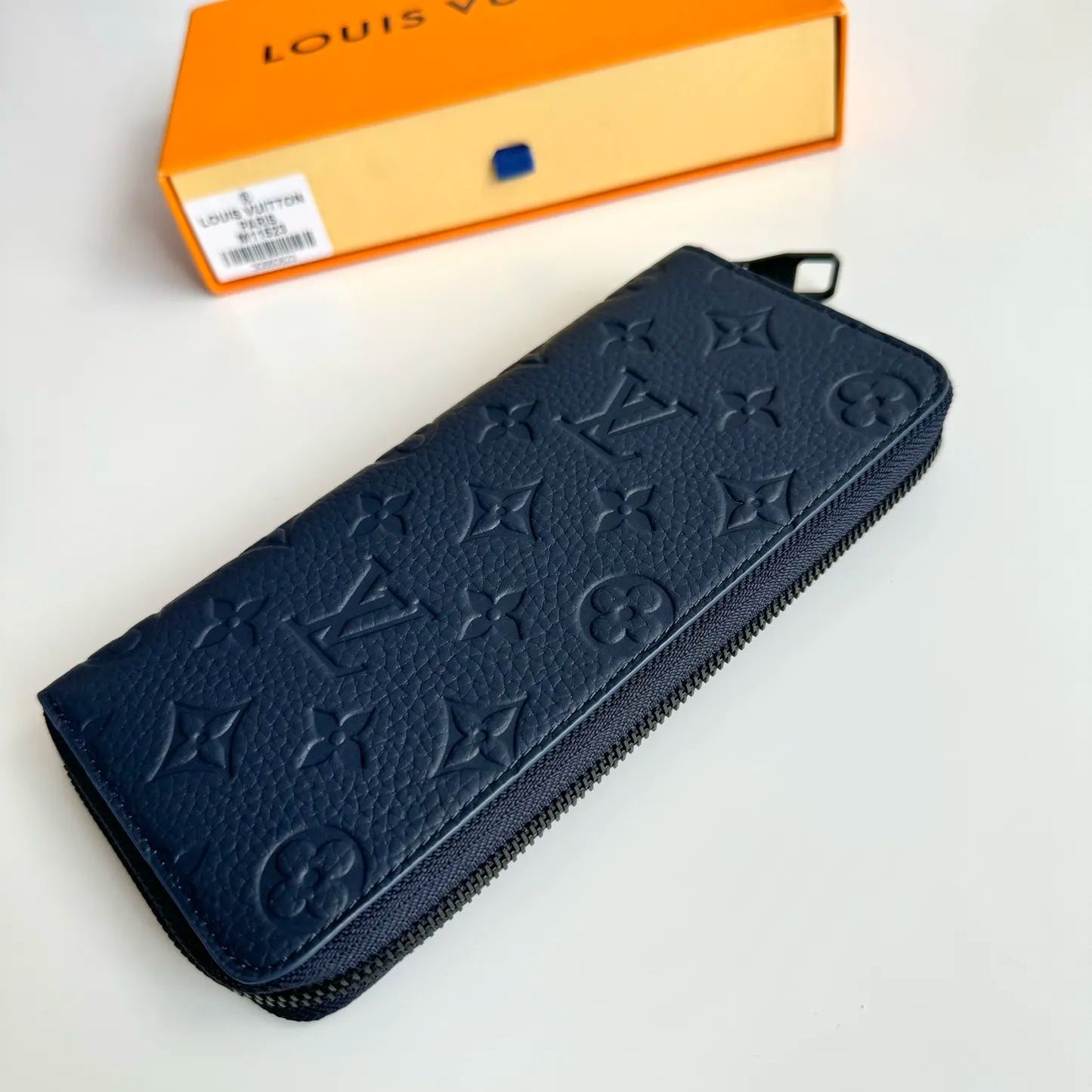 Louis Vuitton  Zippy Wallet Vertical