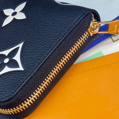 Louis Vuitton Zippy Wallet