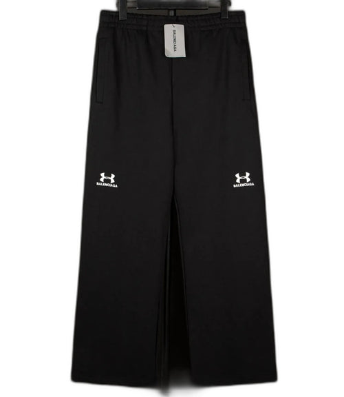 BALENCIAGA x Under Armour ® Baggy Sweatpants "Black/White"