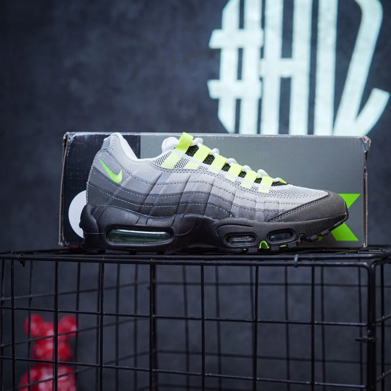 Nike Air Vapormax 95 "Neon"