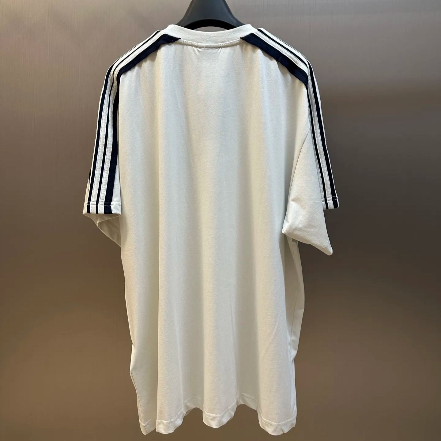 BALENCIAGA Oversized T-shirt in dirty effect white/black