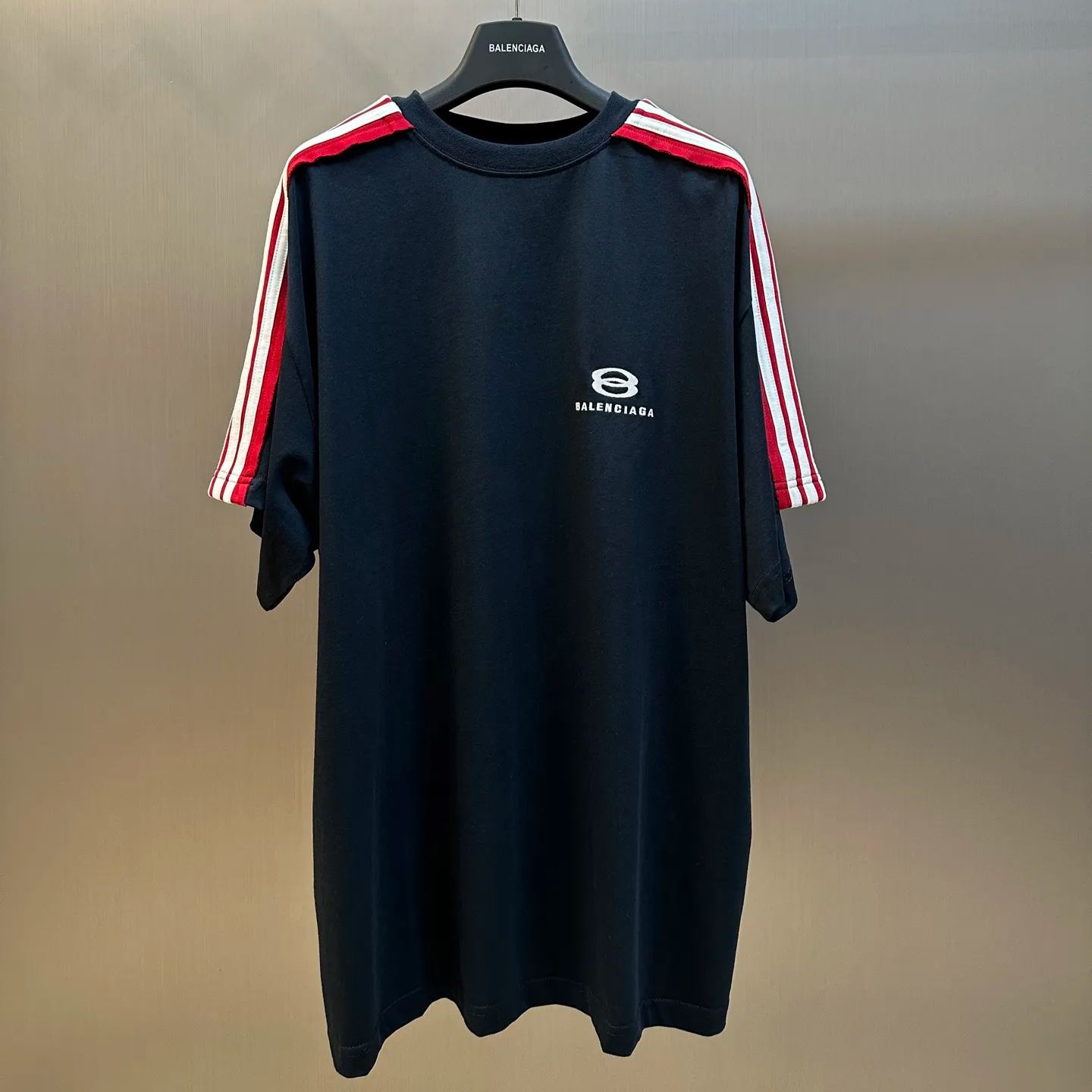 BALENCIAGA Oversized T-shirt in dirty effect white/black