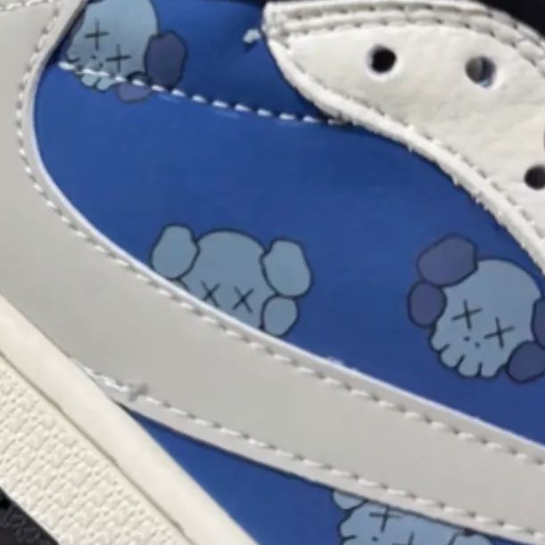 Travis Scott × kaws