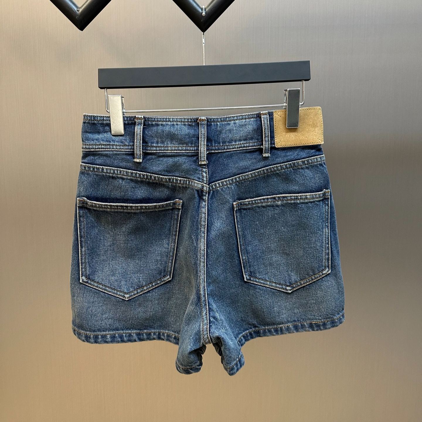 Celine Kitty Short