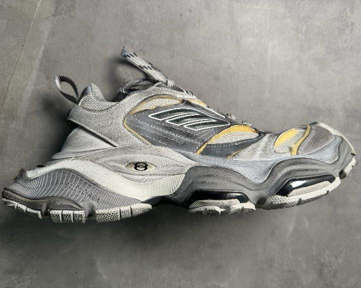 BALENCIAGA Cargo Sneaker "White/Grey"