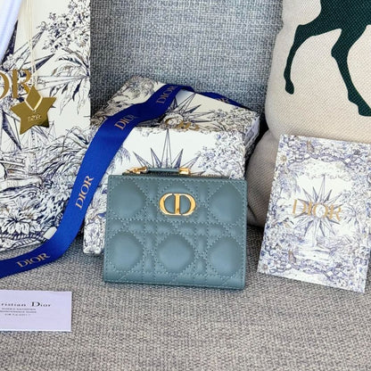 Dior 30 Montaigne Dahlia Wallet