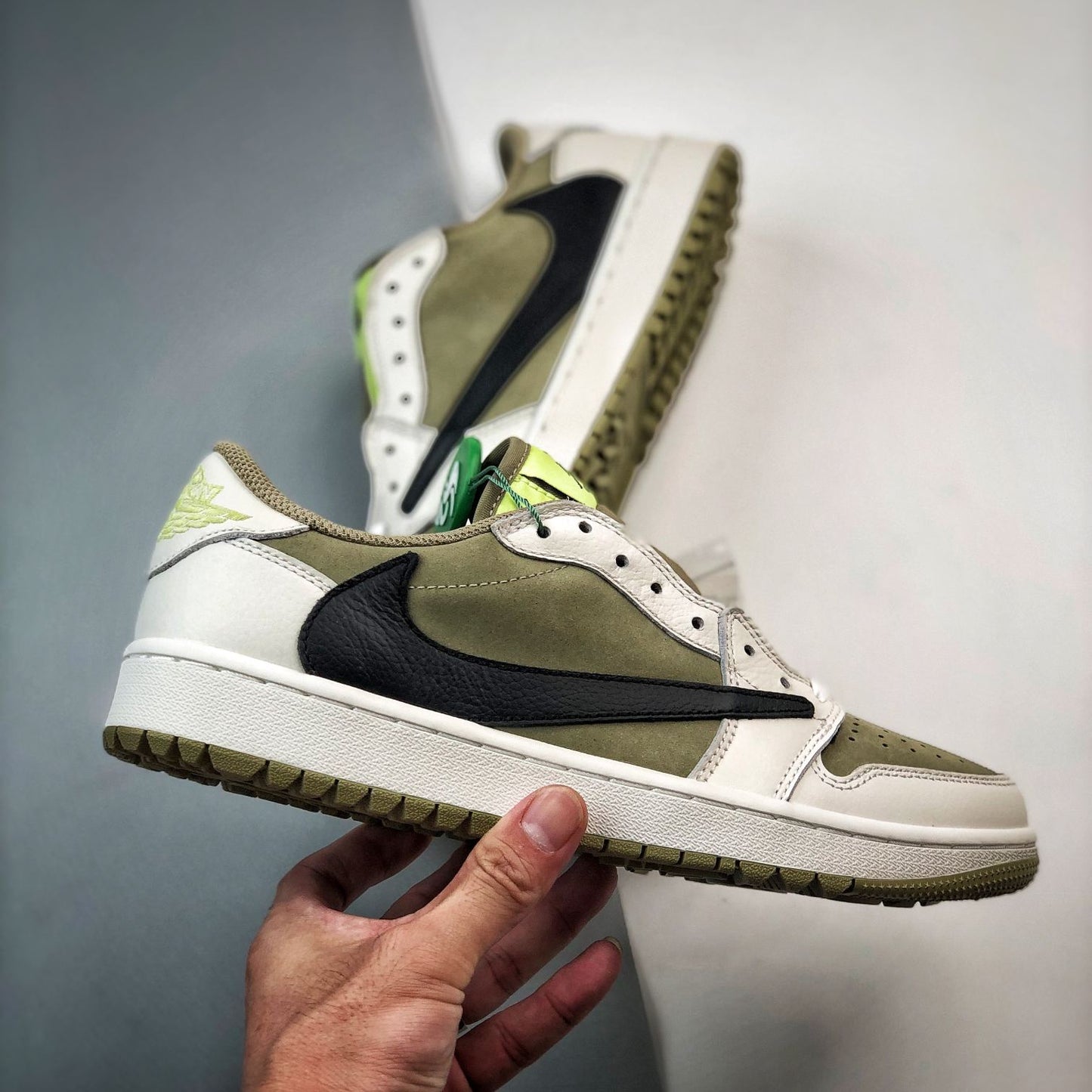 Travis Scott × Nike Air Jordan 1 Low Golf NRG "Neutral Olive"