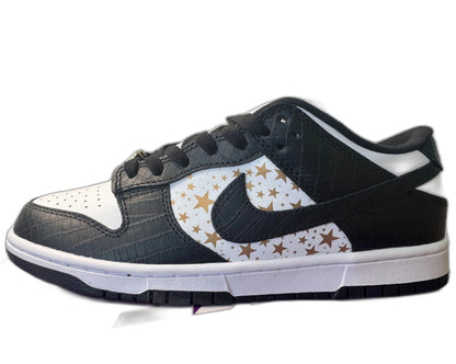 Supreme × Nike SB Dunk Low OG QS "Gold Stars" White/Black