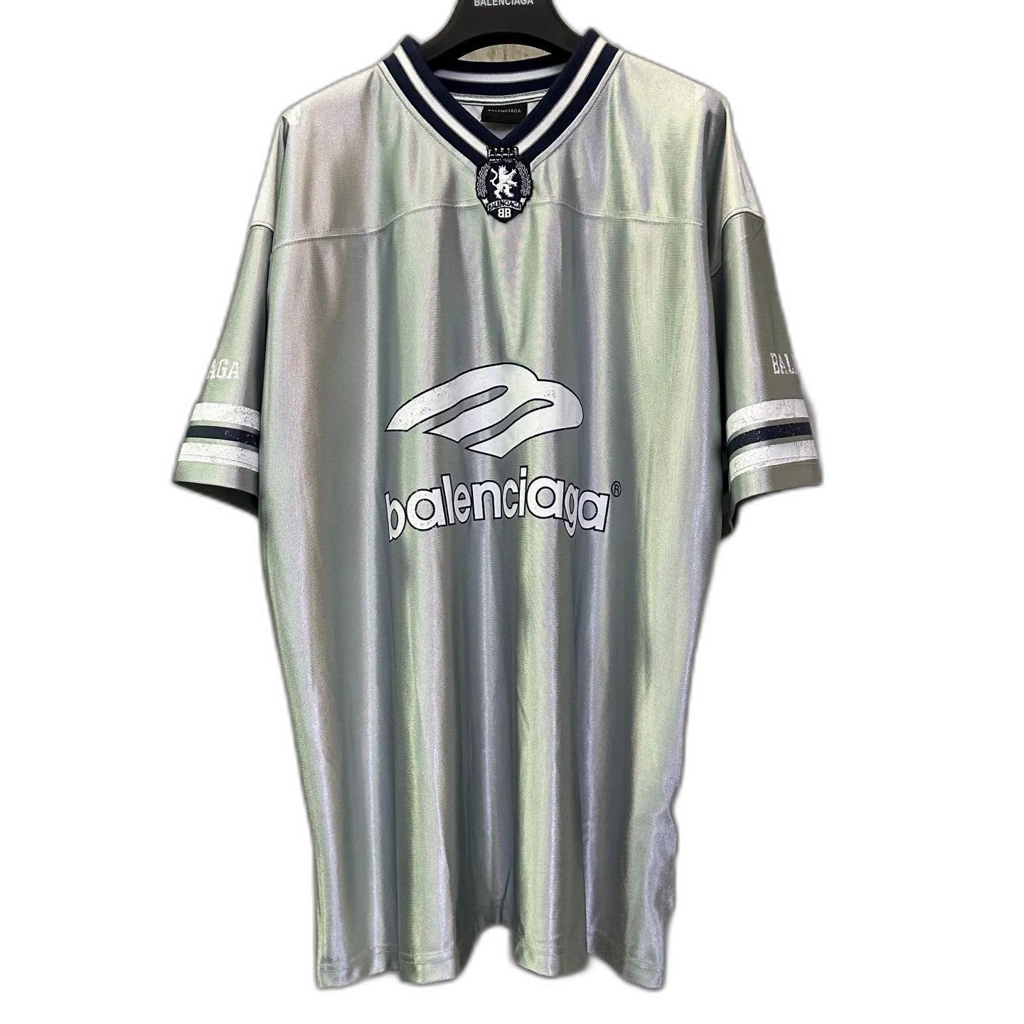 BALENCIAGA 3b Football silhouette V-neck T-shirt