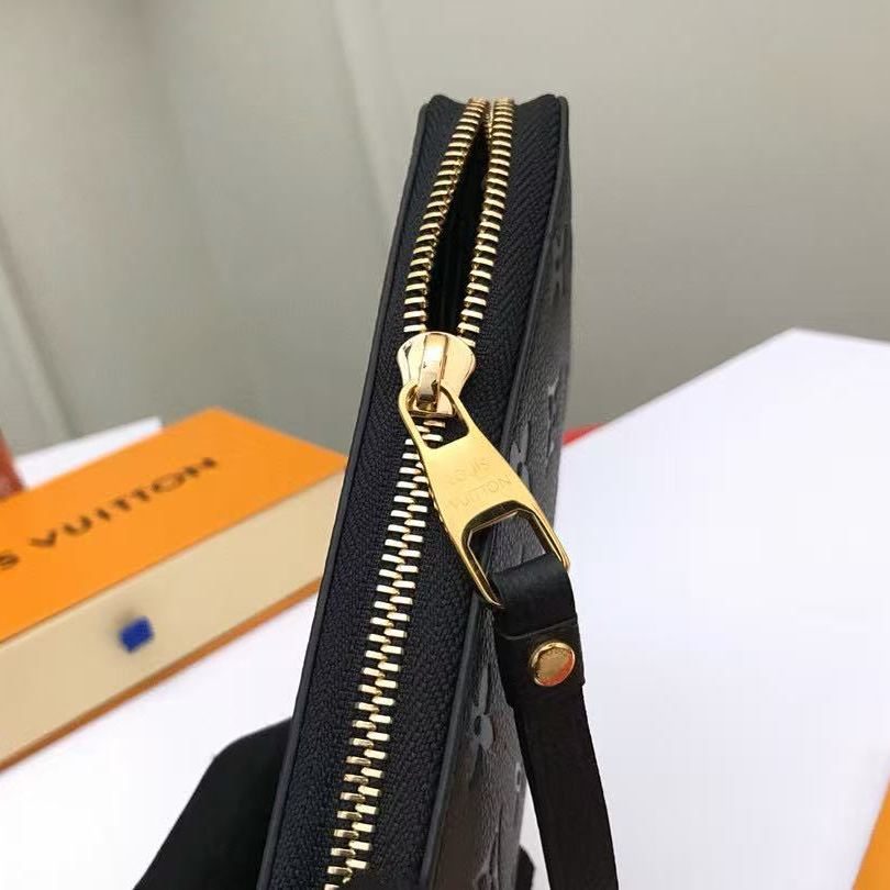 Louis Vuitton Zippy Wallet