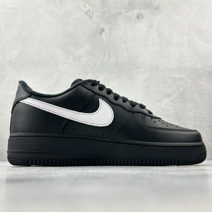 Supreme × Nike Air Force 1 Low "Black/White"