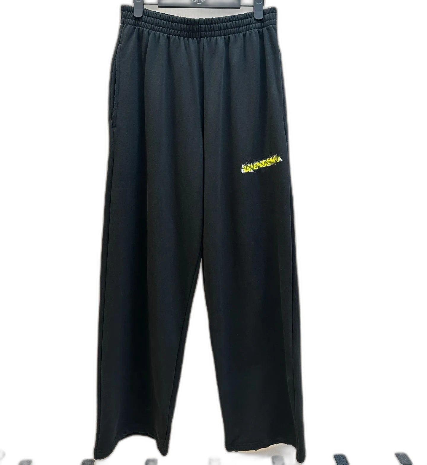 BALENCIAGA Messy Spray Baggy Sweatpants "Black"