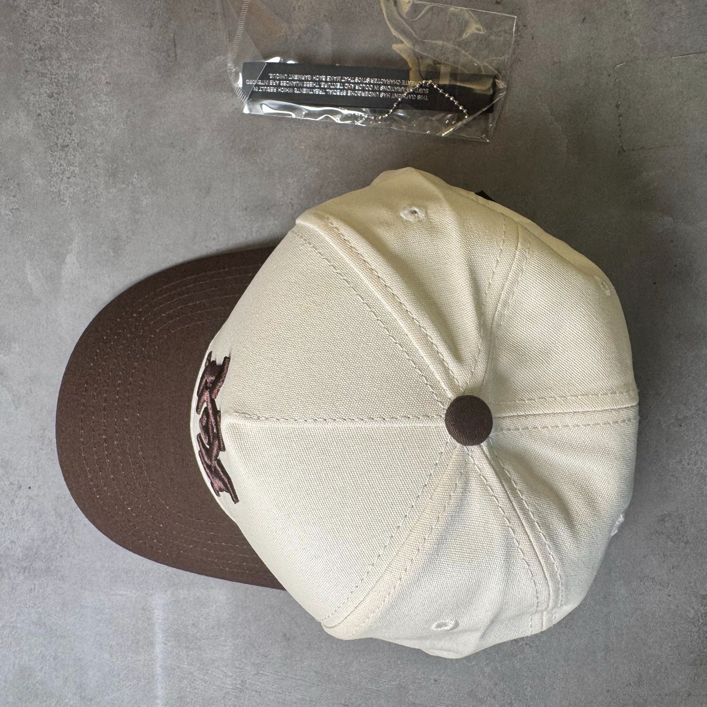 Amiri hat