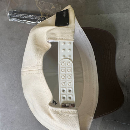 Amiri hat