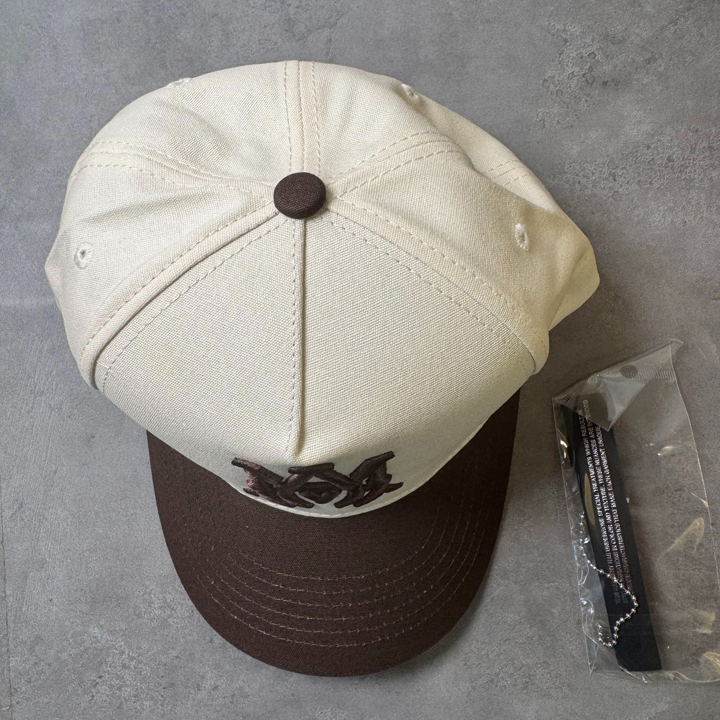 Amiri hat