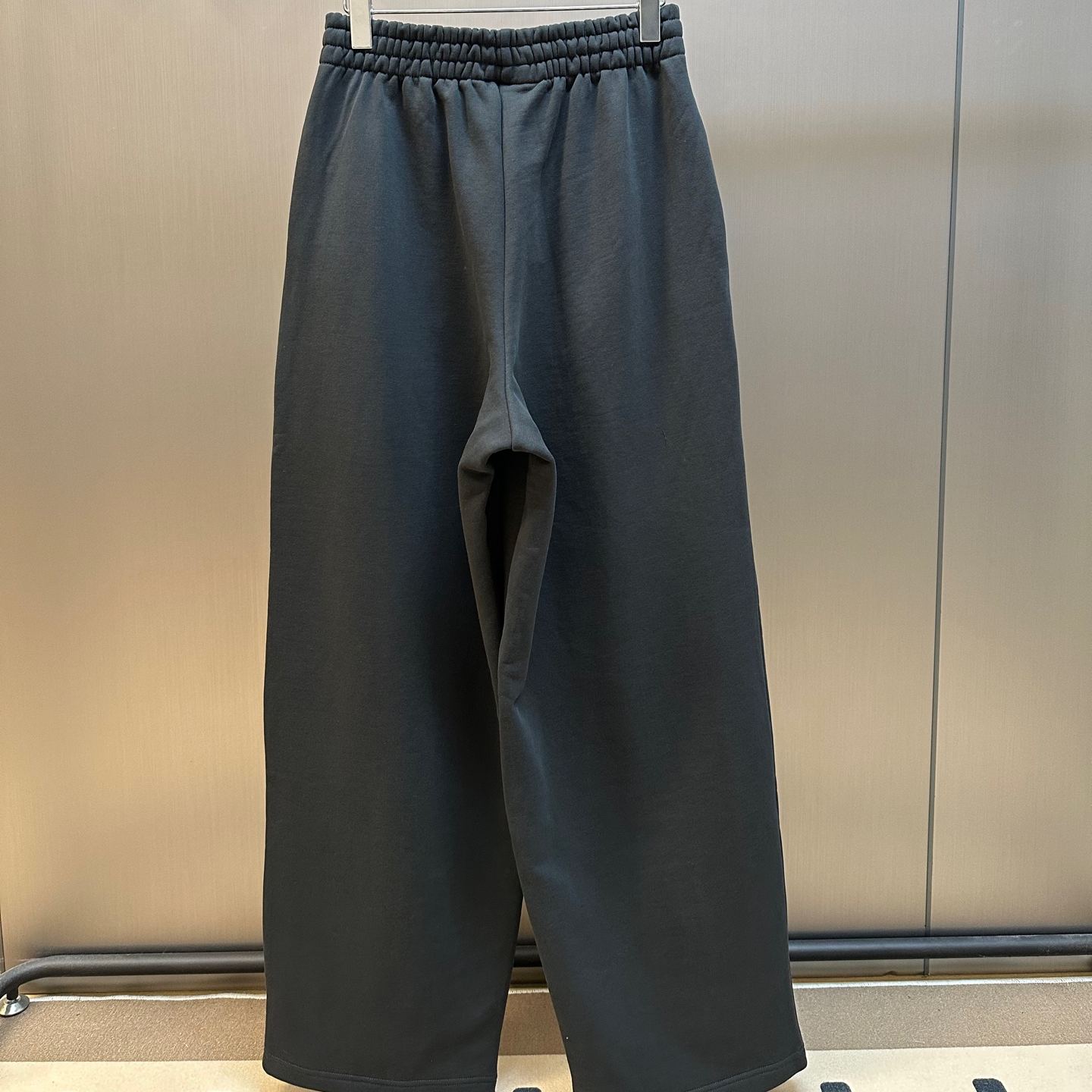 BALENCIAGA Men's Basketball Series - Baggy Sweatpants in Black