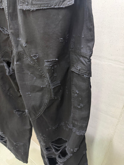 BALENCIAGA Men's Distressed Large Cargo Pants "Black"