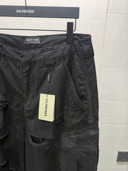 BALENCIAGA Men's Distressed Large Cargo Pants "Black"
