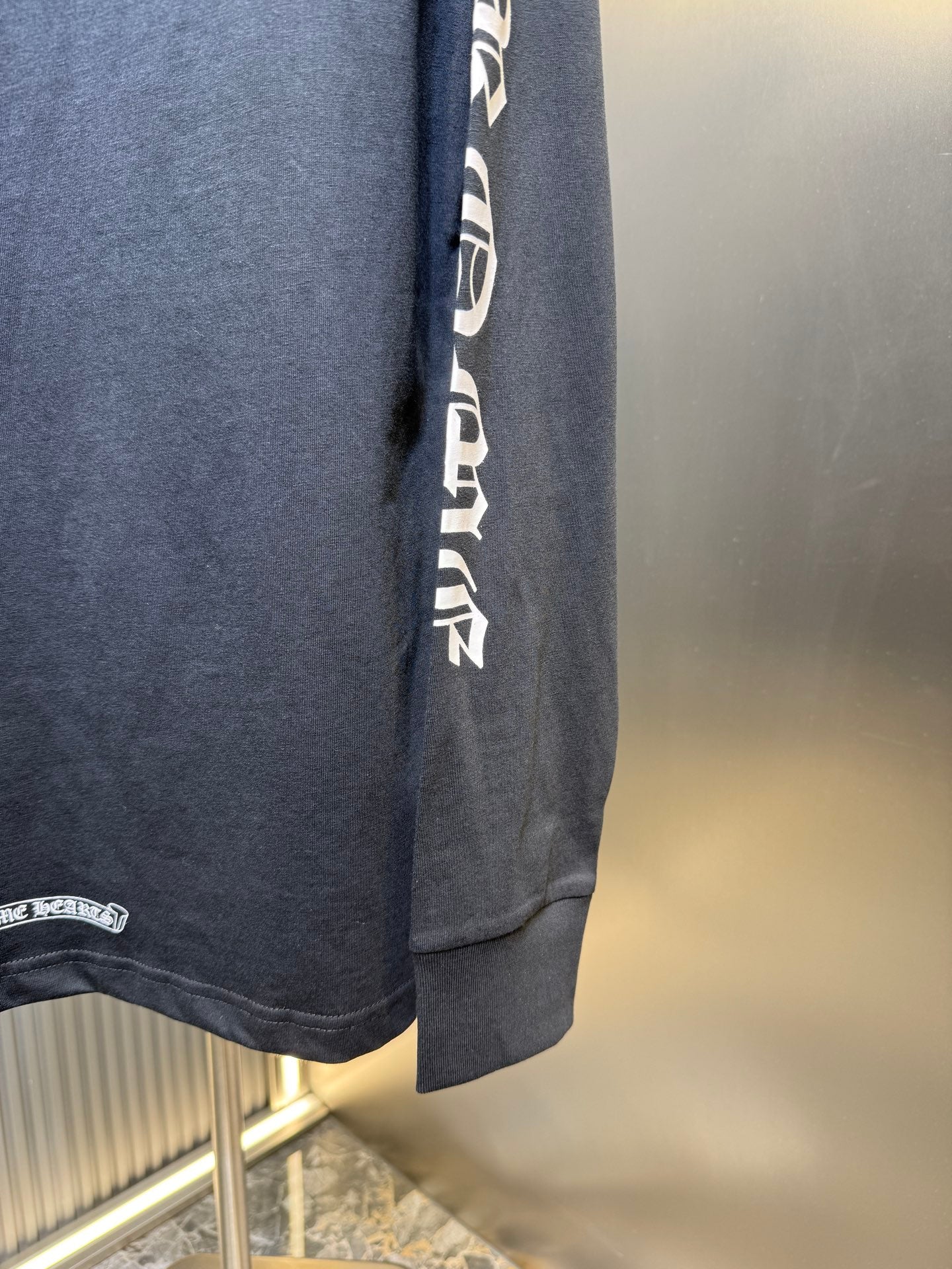 CHROME HEARTS neck logo T-shirt black x white