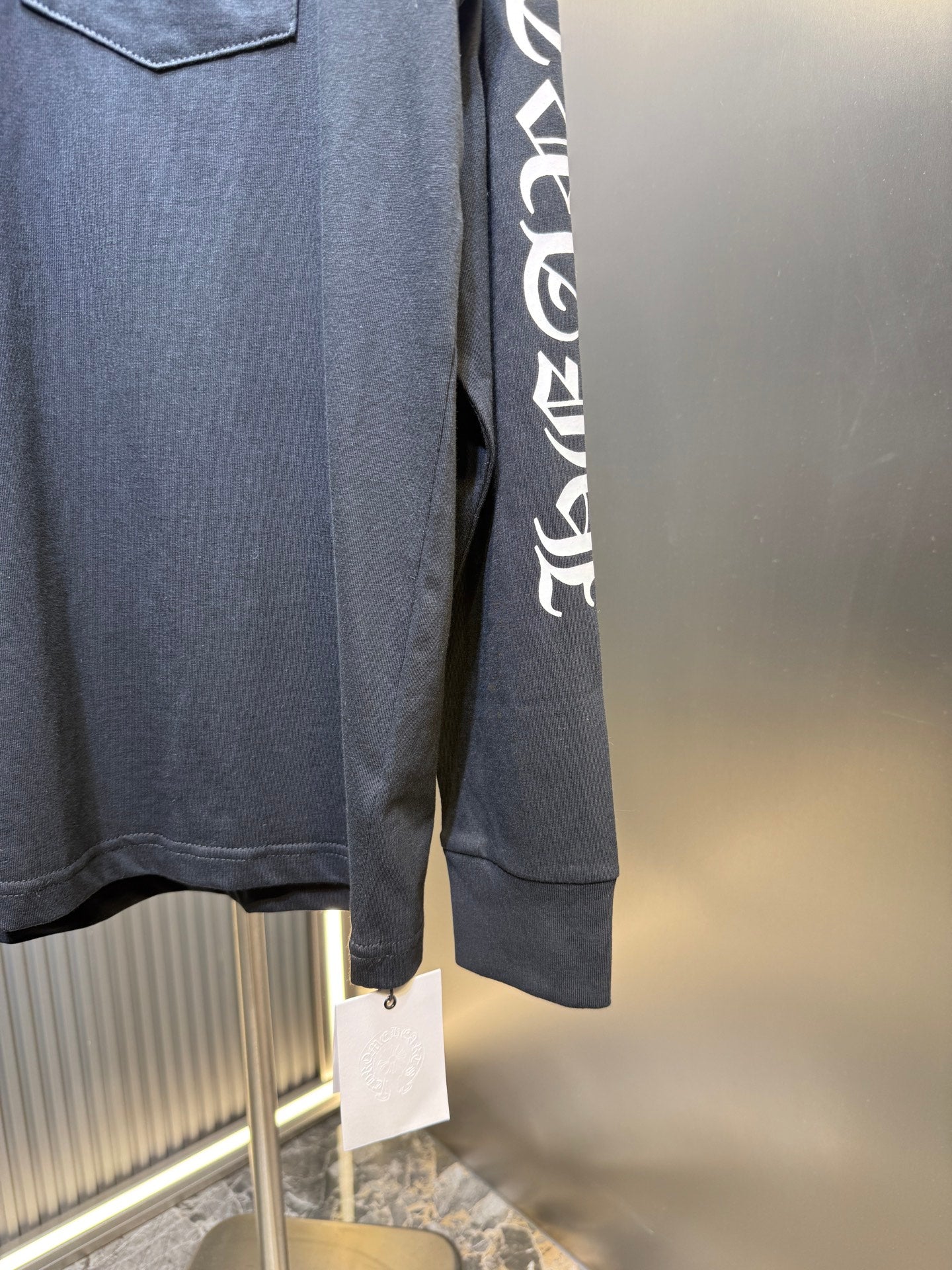 CHROME HEARTS neck logo T-shirt black x white