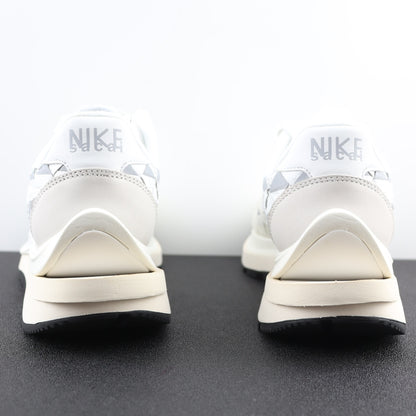 Jean-Paul Gaultier × sacai × Nike Air Woven VaporWaffle "White"