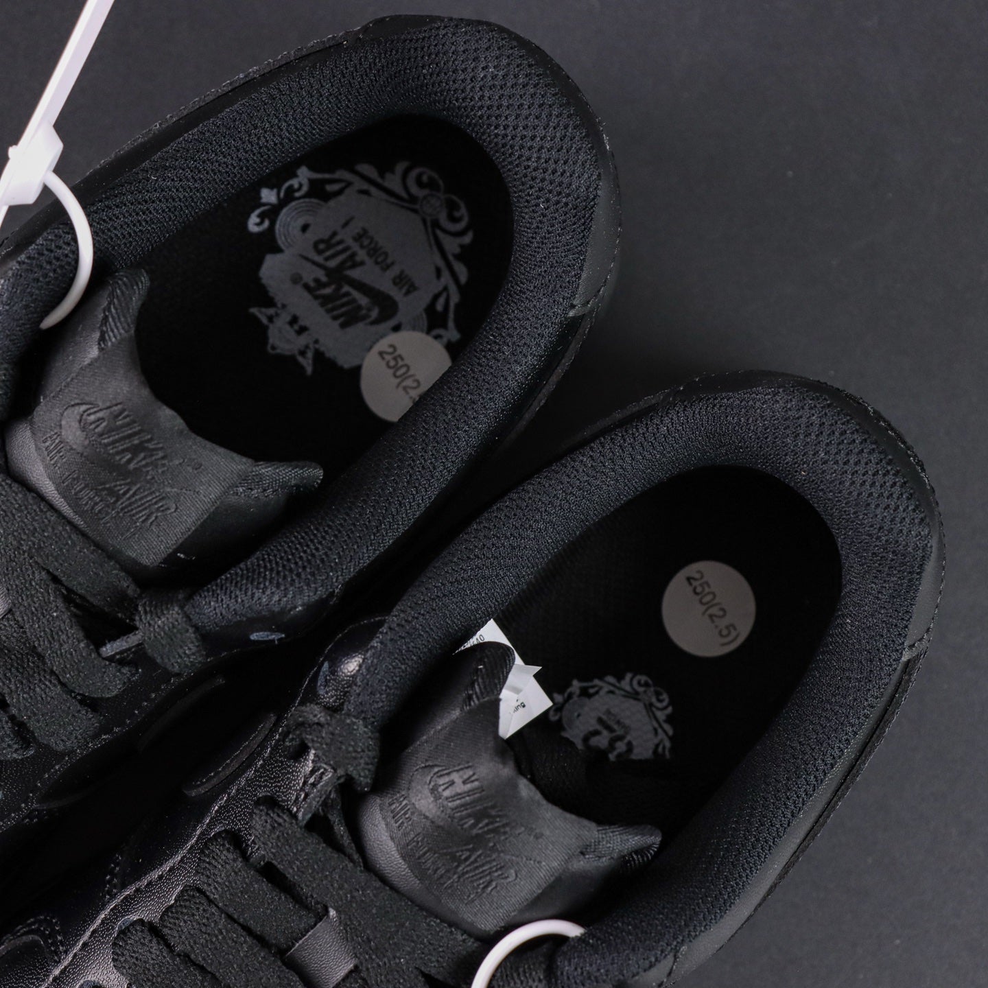 Nike Air Force 1 Low 07 "Black"