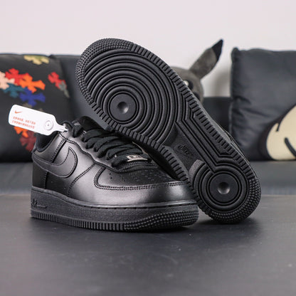 Nike Air Force 1 Low 07 "Black"