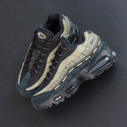 UNDEFEATED × Nike Air Max 95 "Medium Olive"