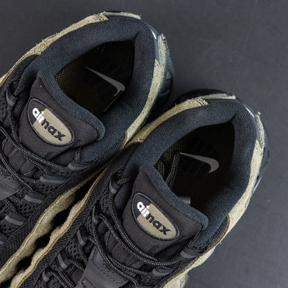 UNDEFEATED × Nike Air Max 95 "Medium Olive"