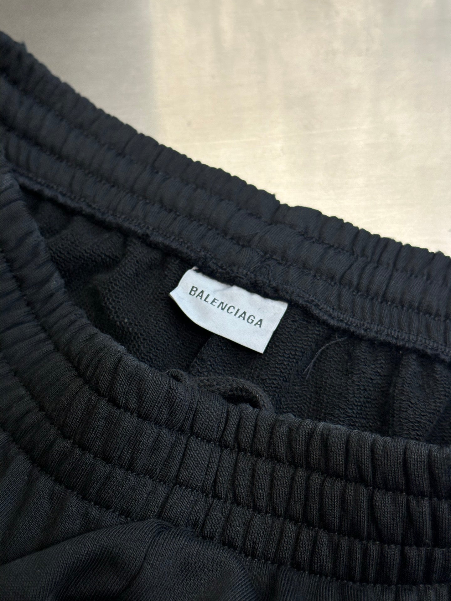 BALENCIAGA Messy Spray Baggy Sweatpants "Black"