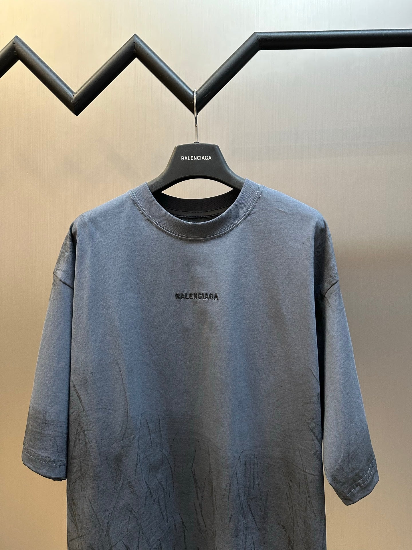 Balenciaga Men's Balenciaga Back Medium Fit T-shirt