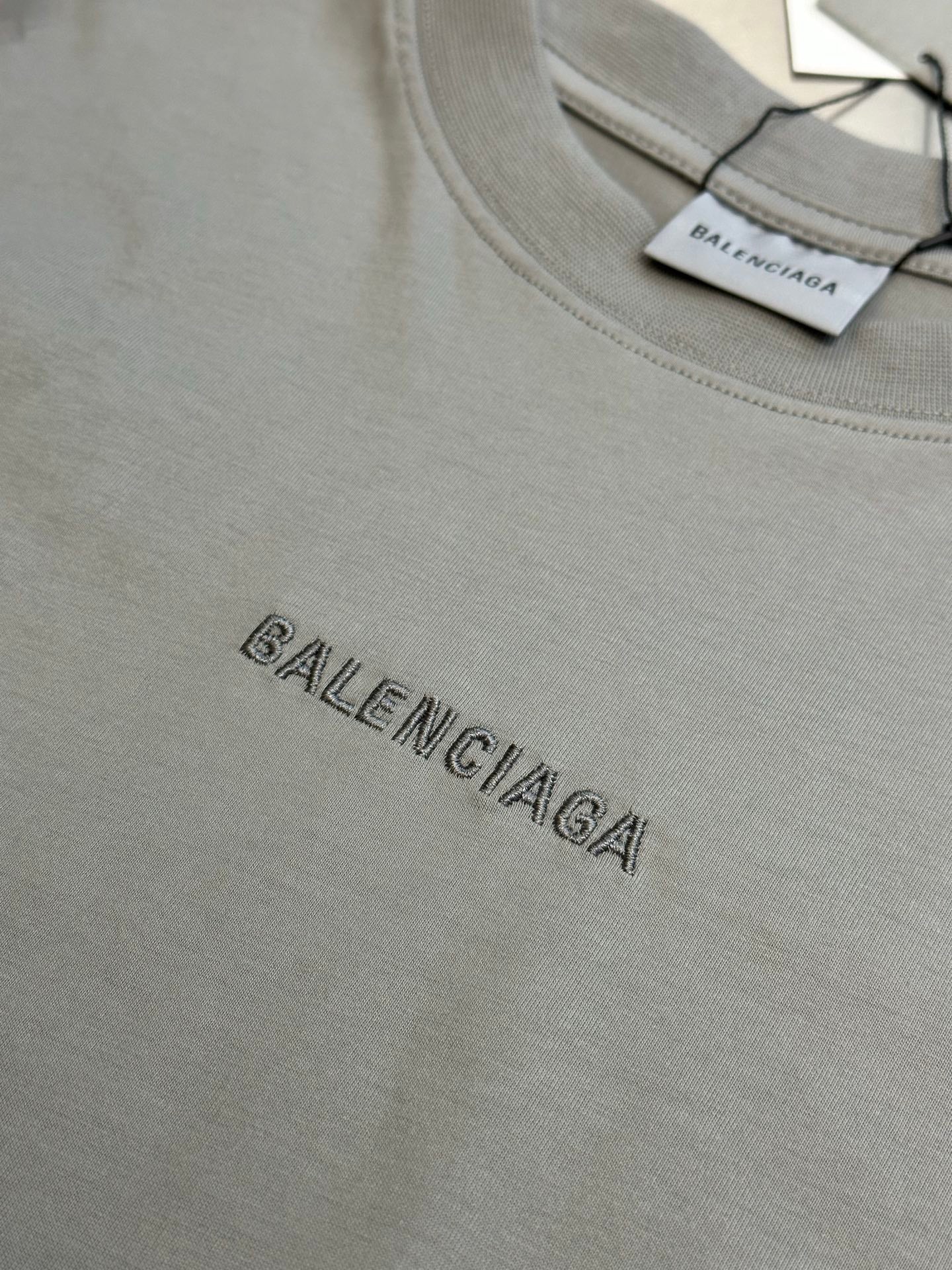 Balenciaga Men's Balenciaga Back Medium Fit T-shirt