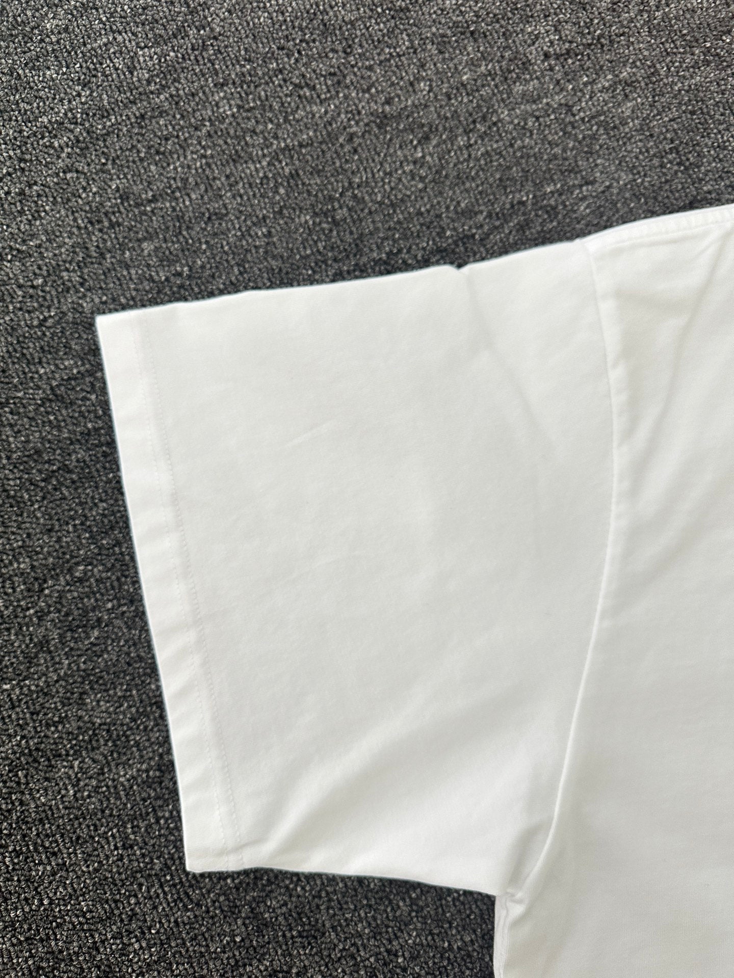 BALENCIAGA MENS Logo T-shirt Medium Fit "White"