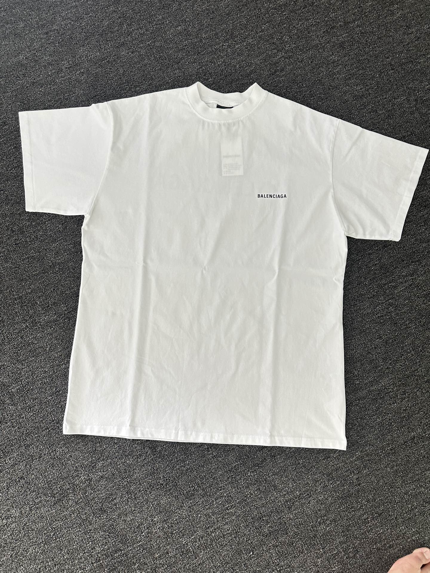BALENCIAGA MENS Logo T-shirt Medium Fit "White"