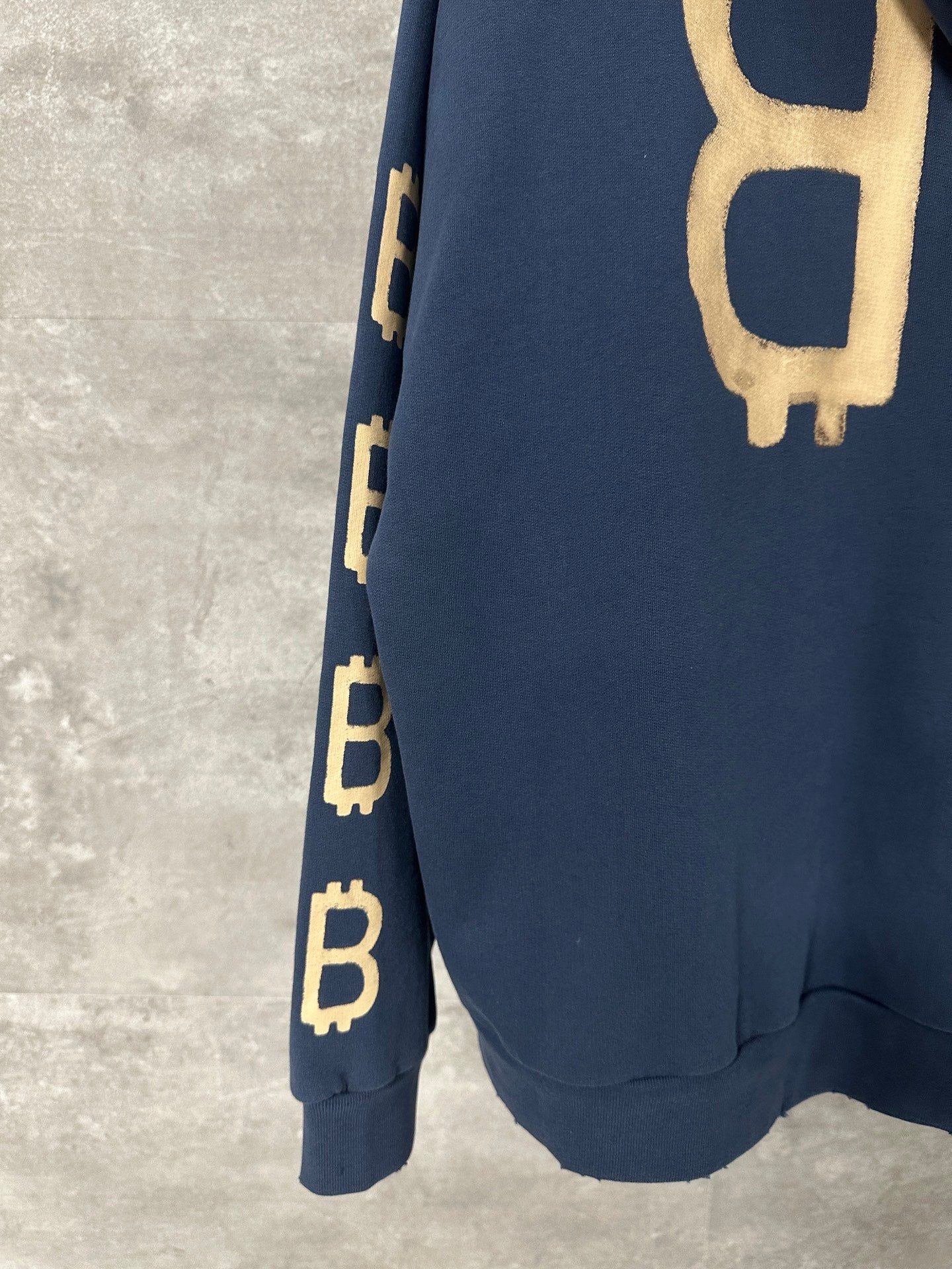 BALENCIAGA Crypto Hoodie Medium Fit