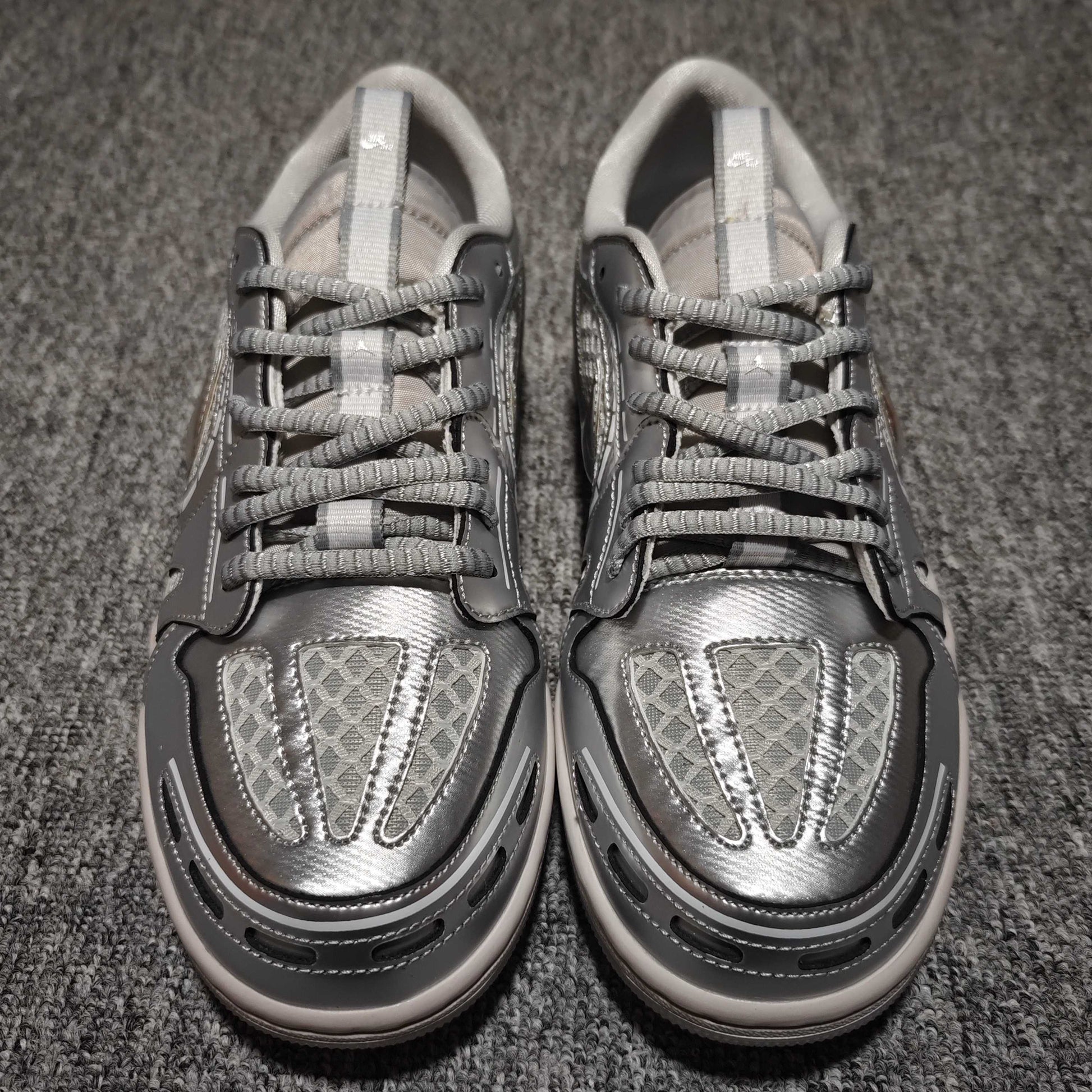 Nike Air Jordan 1 Low Method of Make "Neutral Grey/White/Pewter Grey/Metallic Silver"