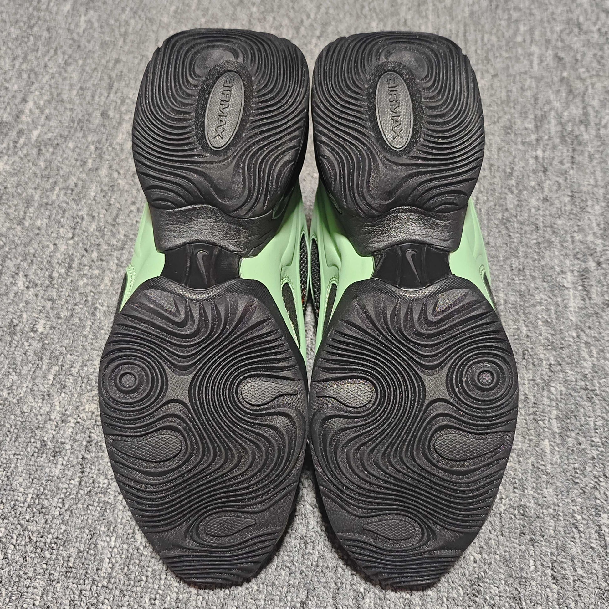 Nike Women's Air Max Muse "Black/Oil Green"