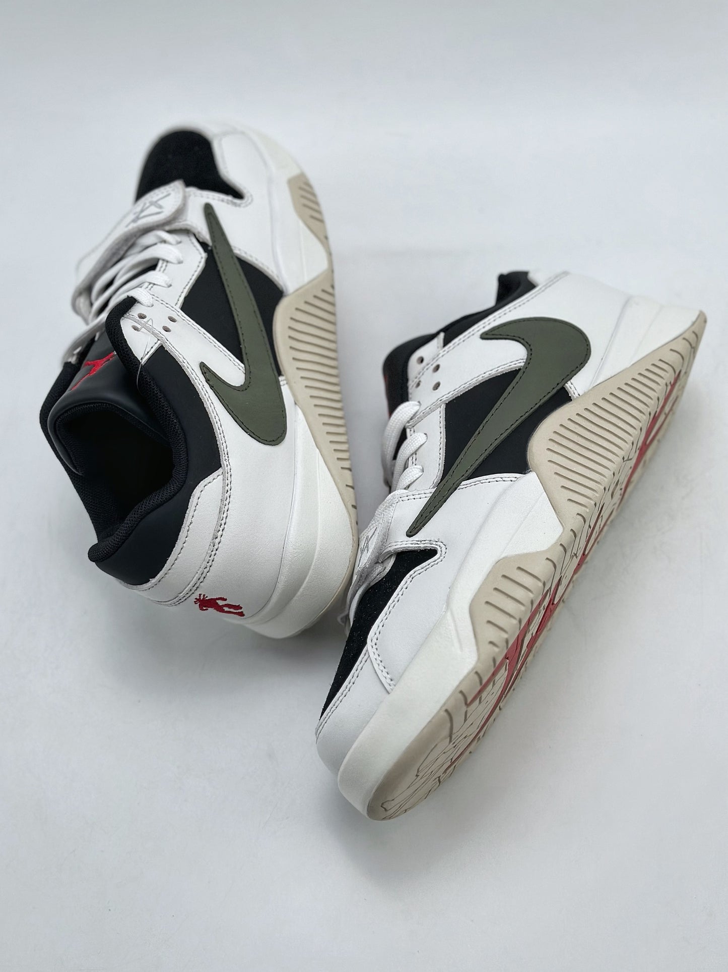 Travis Scott × Nike Jordan Jumpman Jack