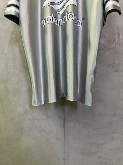 BALENCIAGA 3b Football silhouette V-neck T-shirt