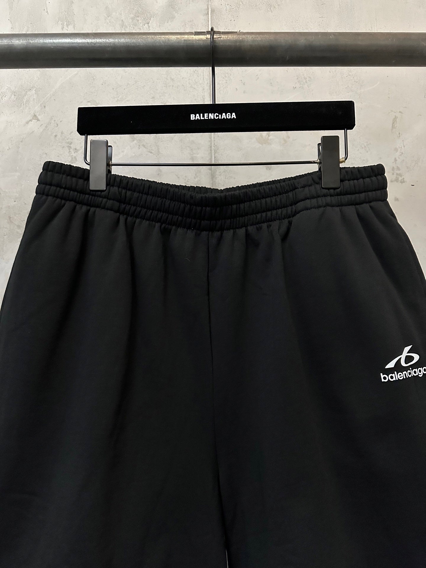 Balenciaga Bodies Loose-Fit Shorts