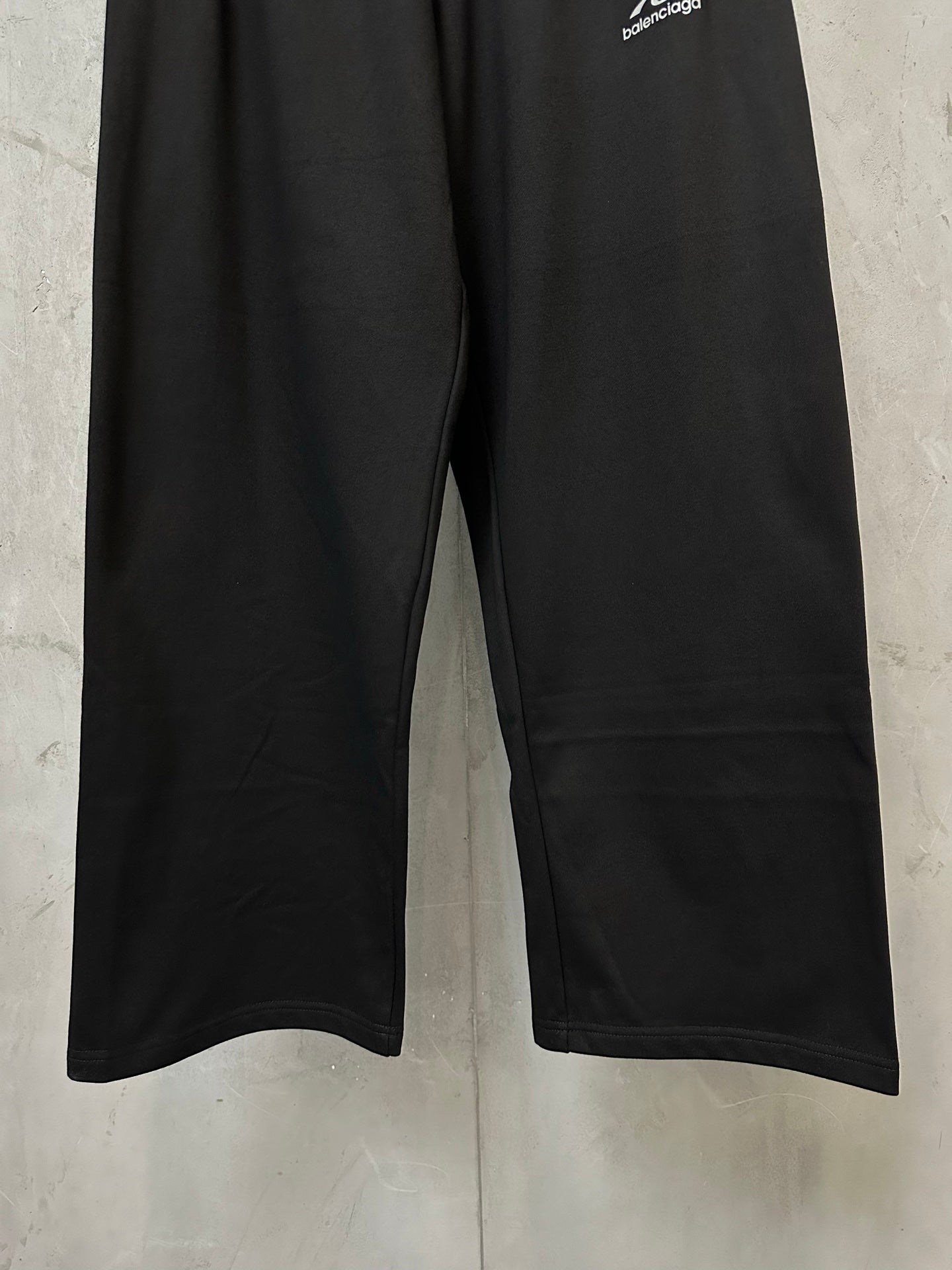 BALENCIAGA Men's Bodies Baggy Sweatpants in Black