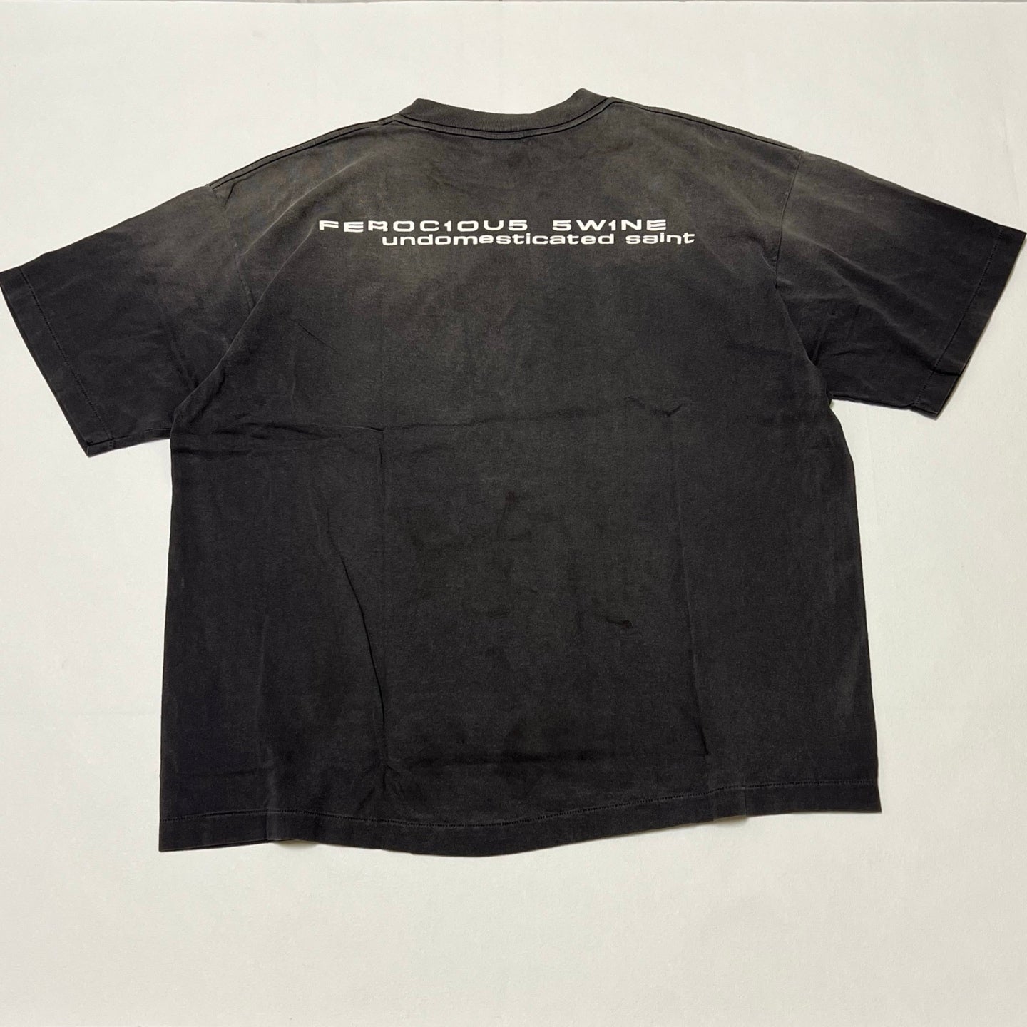 SAINT Mxxxxxx SS TEE ALIEN