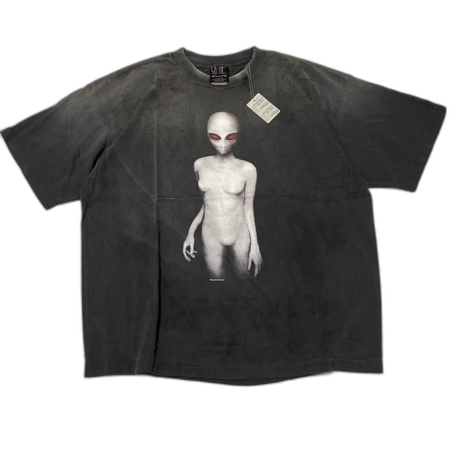 SAINT Mxxxxxx SS TEE ALIEN