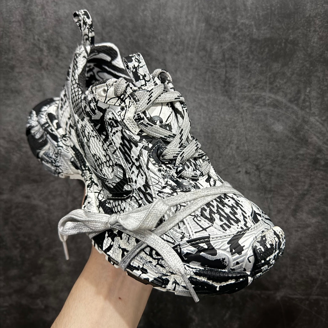 Balenciaga 3XL Extreme Graffiti low-top sneakers