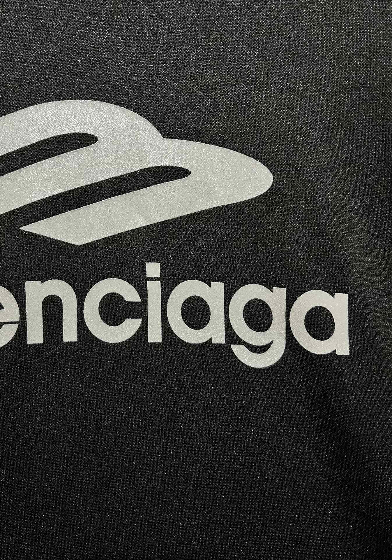 BALENCIAGA  3b Sports Icon Ski Long Sleeve T-Shirt Large Fit in Black