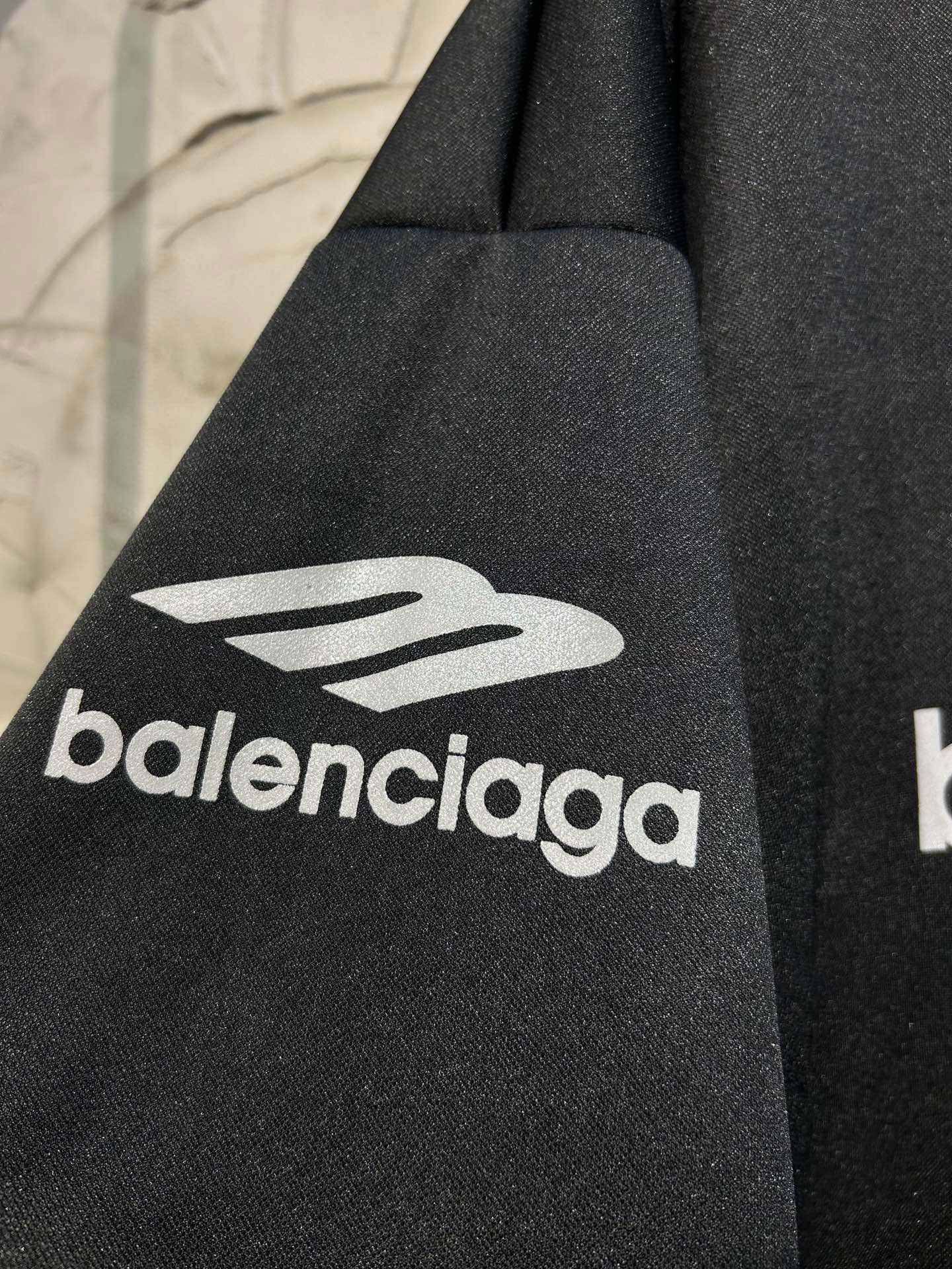 BALENCIAGA  3b Sports Icon Ski Long Sleeve T-Shirt Large Fit in Black